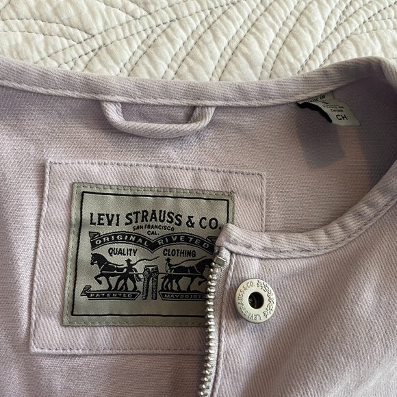 LEVI'S WOMEN'S SZ SMALL LS DENIM JACKET - LIGHT LAVENDER - Picture 1 of 9